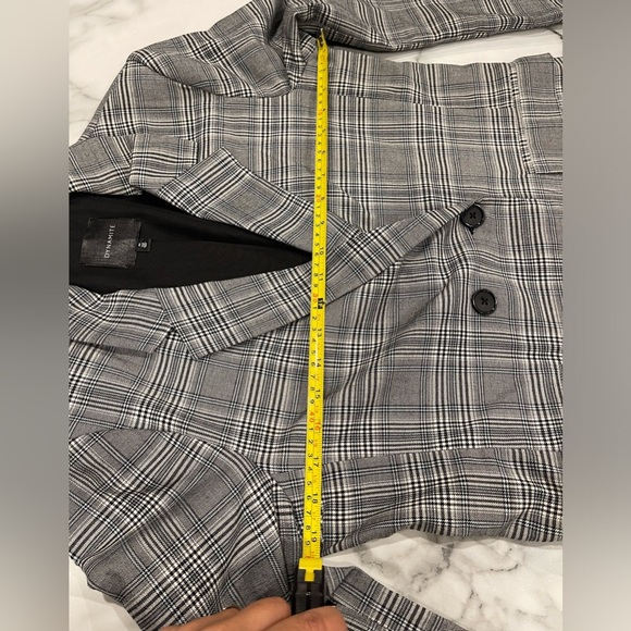 Dynamite double button blazer plaid pattern - Picture 9 of 12